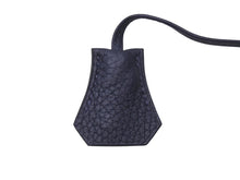 Load image into Gallery viewer, 新品未使用 HERMES エルメス クロシェット カデナ キーリング スブルーニューイ トゴ 中古 4b006288