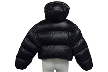 Load image into Gallery viewer, 極美品 PRADA プラダ クロップド コンバーチブル ダウンジャケット 291973_11A9_F0002_S_212 定価357,500 ブラック サイズ36 中古 4c076475