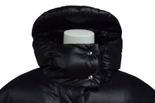 Load image into Gallery viewer, 極美品 PRADA プラダ クロップド コンバーチブル ダウンジャケット 291973_11A9_F0002_S_212 定価357,500 ブラック サイズ36 中古 4c076475