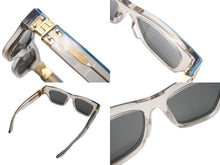 Load image into Gallery viewer, 新品同様 BOTTEGA VENETA ボッテガヴェネタ キャットアイ型 セルフレーム クリアフレーム サングラス BV1137S クリア ブルー 中古 4b005901