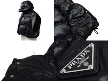 Load image into Gallery viewer, 極美品 PRADA プラダ クロップド コンバーチブル ダウンジャケット 291973_11A9_F0002_S_212 定価357,500 ブラック サイズ36 中古 4c076475