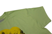 Load image into Gallery viewer, 極美品 PLEASURES x PIZZASLIME プレジャーズ ピザスライム 半袖Ｔシャツ グリーン コットン サイズXL 中古 4c076144