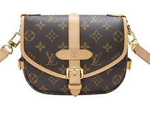 Load image into Gallery viewer, 極美品 LOUIS VUITTON ルイヴィトン ソミュール BB ショルダーバッグ M46740 モノグラム PVC レザー ゴールド金具 中古 4b006591