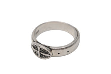 Load image into Gallery viewer, CHROME HEARTS Belted Oval Ring, Classic Oval Cross Buckle Belt Motif, SV925, Size 23, Weight: Approximately 8.1g, Excellent Condition, Pre-owned, Item Number: 4c076682 