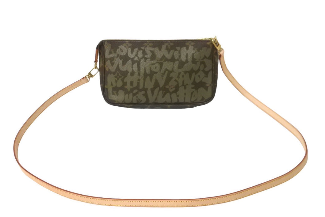 新品同様 LOUIS VUITTON ルイヴィトン アクセポ ポシェット アクセソワール M92191 モノグラムグラフィティ スト付き グリーン 中古 63798