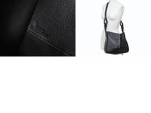 Load image into Gallery viewer, 極美品 LOEWE ロエベ ハンモックバッグ スモール ショルダーバッグ エンボス加工 2way レザー ブラック シルバー金具 中古 4b003003