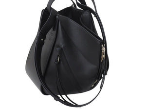 極美品 LOEWE ロエベ ハンモックバッグ スモール ショルダーバッグ エンボス加工 2way レザー ブラック シルバー金具 中古 4b003003