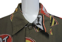 Load image into Gallery viewer, DOUBLET ダブレット STICKERS JAQUARD COAH JACKET ステッカー コーチジャケット サイズ S カーキ 美品 中古 4c071560