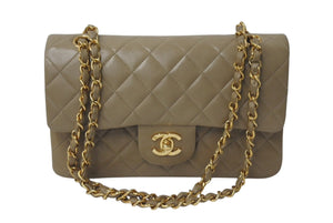 CHANEL シャネル マトラッセWフラップチェーンショルダーバッグ 3番台 ラムスキン 23cm ベージュ ゴールド金具 美品 中古 4c073631