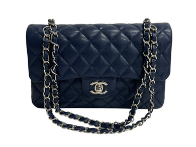 極美品 CHANEL シャネル チェーンショルダーバッグ マトラッセ23 キャビアスキン ネイビー シルバー金具 24番台 中古 4c075674