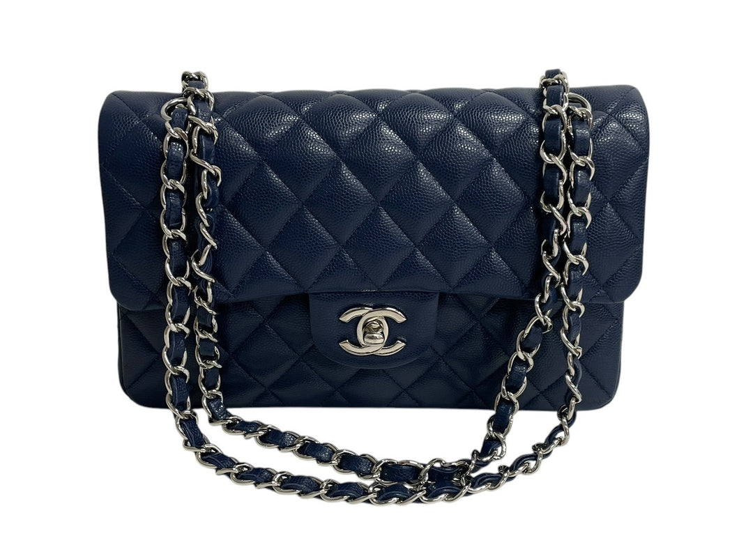 極美品 CHANEL シャネル チェーンショルダーバッグ マトラッセ23 キャビアスキン ネイビー シルバー金具 24番台 中古 4c075674