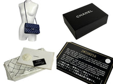 Load image into Gallery viewer, 極美品 CHANEL シャネル チェーンショルダーバッグ マトラッセ23 キャビアスキン ネイビー シルバー金具 24番台 中古 4c075674