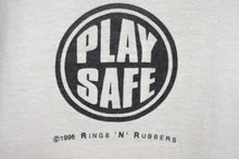 Load image into Gallery viewer, VINTAGE ヴィンテージ PLAY SAFE プレイセーフ コンドーム 半袖Tシャツ コットン ホワイト マルチカラー サイズXL 美品 中古 4c075762