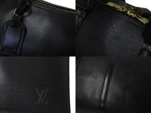 Load image into Gallery viewer, LOUIS VUITTON ルイヴィトン ボストンバッグ キーポル50 M42962 ブラック エピレザー ゴールド金具 美品 中古 4c075877
