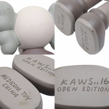 Load image into Gallery viewer, KAWS COMPANION GREY 2016 MEDICOMTOY カウズ コンパニオン グレー メディコムトイ アート 中古 16055