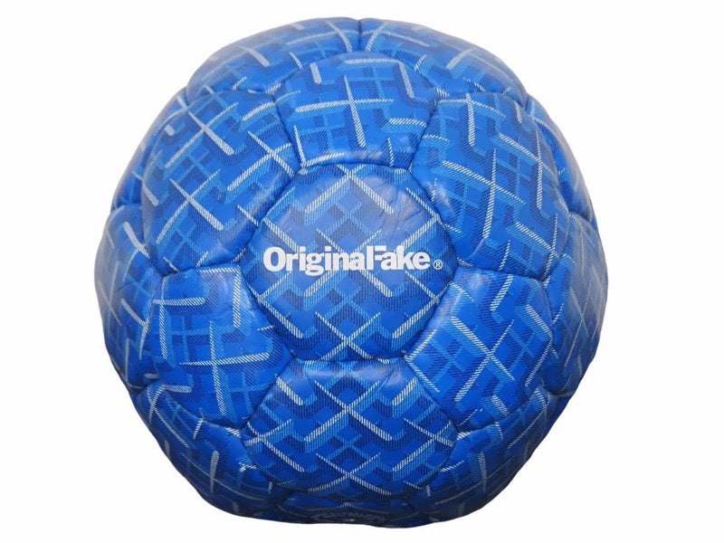 KAWS Originalfake フットサルボール　カウズ　オリジナルフェイク KAWS Originalfake フットサルボール カウズ オリジナルフェイク