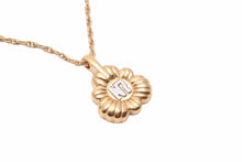Load image into Gallery viewer, NINA RICCI ニナリッチ フラワーモチーフ ネックレス ゴールド GP 7.7g ロゴ アクセサリー ジュエリー 小物 美品 中古 20564
