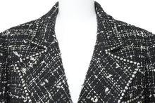 Load image into Gallery viewer, CHANEL シャネル エンブレム スパンコール No.5 05C P24957 ツイード ロゴ 激レア ロングコート 36 美品 中古 22088