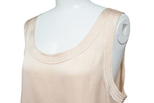 Load image into Gallery viewer, CHANEL シャネル タンクトップ トップス ココマークボタン シルク ピンク ゴールド金具 サイズ40 美品 中古 23770