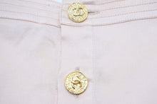 Load image into Gallery viewer, CHANEL シャネル タンクトップ トップス ココマークボタン シルク ピンク ゴールド金具 サイズ40 美品 中古 23770