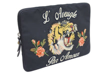 Load image into Gallery viewer, GUCCI グッチ エンブロイダリー タイガー クラッチバッグ ラップトップケース 虎 刺繍 473884 ブラック キャンバス 美品 中古 25405