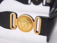 Load image into Gallery viewer, GIANNI VERSACE ジャンニ ヴェルサーチ ヴィンテージ サングラス メデューサ MOD.413/A ブラック 美品 26946 正規品