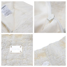 Load image into Gallery viewer, CHANEL シャネル セットアップ ツイードアンサンブル ホワイト 36 P25100V15453 05c 2005年 銀座限定 美品 中古 27178