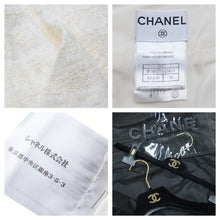 Load image into Gallery viewer, CHANEL シャネル セットアップ ツイードアンサンブル ホワイト 36 P25100V15453 05c 2005年 銀座限定 美品 中古 27178