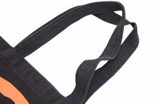 Load image into Gallery viewer, vlone x fragment ヴィーローン フラグメント 2017ss ヴィンテージ ロゴ バッグ トートバッグ 中古 27874
