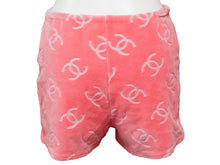 Load image into Gallery viewer, CHANEL シャネル ベロアパンツ ショートパンツ ボトムス レディース ココマーク ボタン ピンク シルバー金具 美品 中古 28468