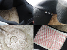Load image into Gallery viewer, CHANEL シャネル ヴィンテージ ヘルメット シルバー ブラック オレンジ ロゴ ココマーク size58 良好 中古 31890