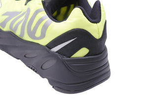 未使用品 adidas Yeezy Boost 700 MNVN ブラック キッズ イージーブースト シューズアスリート キッズ ネオンイエロー FY3724 中古 28922 