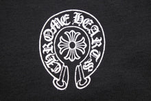 Load image into Gallery viewer, Chrome Hearts クロムハーツ ベイビー ロンパース クロスリンク ブラック 子供服 新生児 赤ちゃん服 中古 29209
