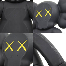 Load image into Gallery viewer, KAWS COMPANION 2020 OPEN EDITION ブラック カウズ コンパニオン 黒 メディコムトイ アート 中古 30757