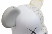 Load image into Gallery viewer, KAWS カウズ BE@RBRIK グレー COMPANION 人体模型 400% OriginalFake 美品 中古 31534