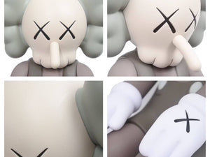 MEDICOM TOY メディコムトイ KAWS カウズ フィギュア 2017年 KAWS SMALL LIE ブラウン オブジェ 美品 31553