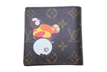 Load image into Gallery viewer, 極美品 LOUIS VUITTON ルイヴィトン M61666 モノグラムパンダ ポルトフォイユ・マルコ 村上隆 2つ折り財布 中古 31682