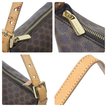 Load image into Gallery viewer, CELINE セリーヌ マカダム ショルダーバッグ ワンショルダー ブラウン ロゴ カバン 鞄 ゴールド金具 ポーチ型 中古 32041