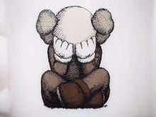 Load image into Gallery viewer, 未使用 KAWS TOKYO FIRST Fire-King Stacking Mug スタッキングマグ カウズ トウキョウ ファースト マグカップ 中古 33582