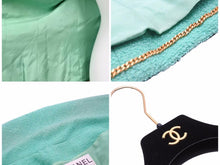 Load image into Gallery viewer, CHANEL シャネル ツイードジャケット エメラルドグリーン くるみボタン ココマーク レディース サイズ38 中古 N33681