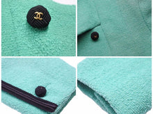 Load image into Gallery viewer, CHANEL シャネル ツイードジャケット エメラルドグリーン くるみボタン ココマーク レディース サイズ38 中古 N33681