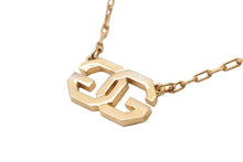 Load image into Gallery viewer, VINTAGE GIVENCHY ジバンシィ ペンダント ネックレス ロゴ ゴールドカラー アクセサリー 1977年 中古 33970