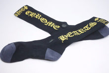 Load image into Gallery viewer, クロムハーツ Chrome Hearts SOCKS OLD ENGLISH 1PK サイズ:M オールドイングリッシュロゴ靴下ソックス 34460