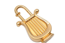 Load image into Gallery viewer, HERMES エルメス 1996年 ハープ カデナ チャーム ゴールド GP ヴィンテージ ANNEE DE LA MUSIQUE アクサセリー 美品 中古 34629