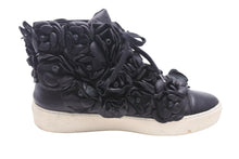 Load image into Gallery viewer, CHANEL シャネル カメリア ハイカットスニーカー スニーカー ブラック G29046 ココマーク ラバー サイズ37 レディース 中古 N34691