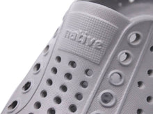 Load image into Gallery viewer, Native Shoes ネイティブシューズ JEFFERSON ジェファーソン スニーカーサンダル EVA グレー ホワイト 12.5cm 美品 中古 35383