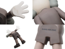 Load image into Gallery viewer, KAWS カウズ Holiday ホリデイ OriginalFake CompanionModel フィギュア MEDICOMTOY メディコムトイ ブラウン 美品 中古 36957