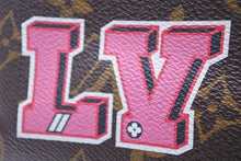 Load image into Gallery viewer, LOUIS VUITTON ルイヴィトン モノグラム ポシェット コスメティック 化粧ポーチ M43998 ポーチ 良品 中古 37963 正規品