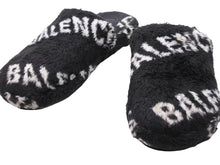 Load image into Gallery viewer, BALENCIAGA バレンシアガ「HOME 2 MULE SLIDE」サイズ 42 オールオーバーロゴファーホームスライド 624515 美品 38175 正規品