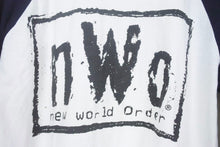 Load image into Gallery viewer, nWo エヌダブオー ニューワールドオーダー ラグランＴシャツ 7分丈 ロゴプリント ホワイト ブラック サイズM 中古 38330